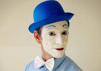 Pantomime Walking Act